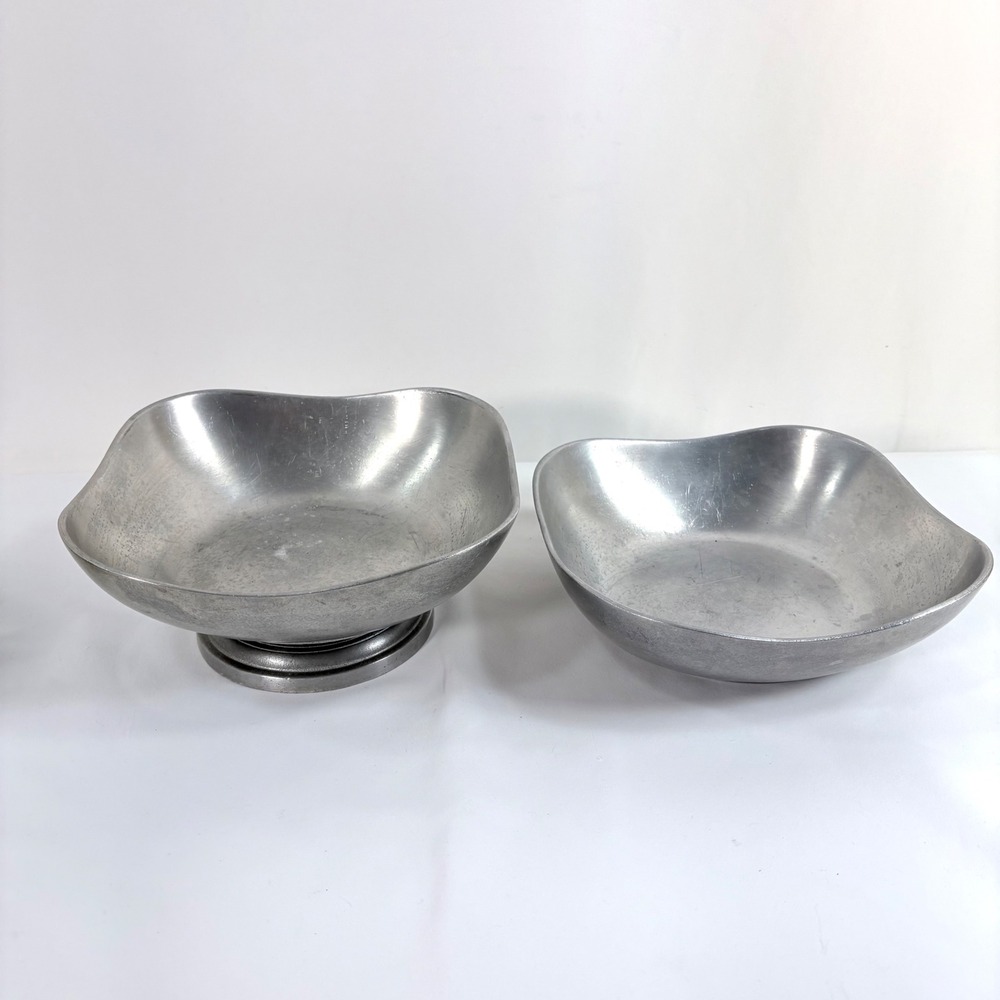 Wilton Armetale Serving Bowls Silver Pewter Finish Square Wavy Footed Set of 2